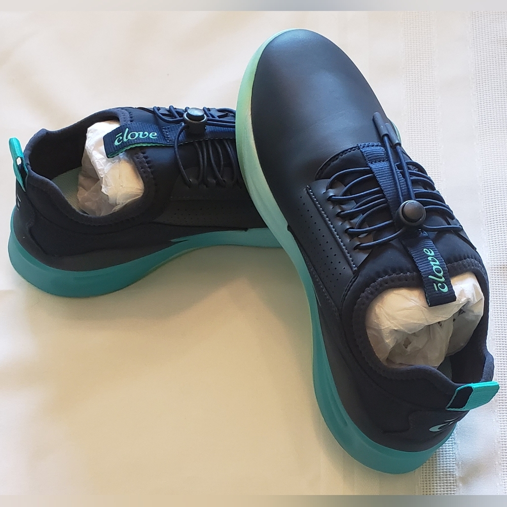 Clove Healthcare Worker Shoes Color Aqua Blue Size Women's 8,8.5 and 9 available
